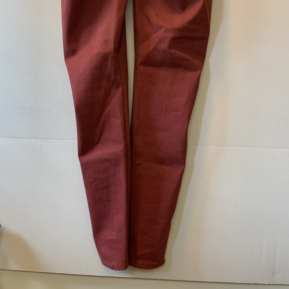 Levi’s Denizen High Rise Super Skinny Red Jeans Size 2 W 26 - Picture 9 of 9